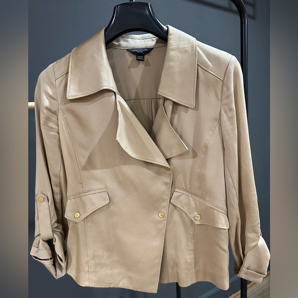Ann Taylor cropped trench-style blazer